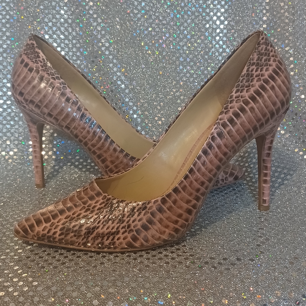 MK Genuine Snake Skin Leather Pumps - Special Edition Pink - sz. 7.5